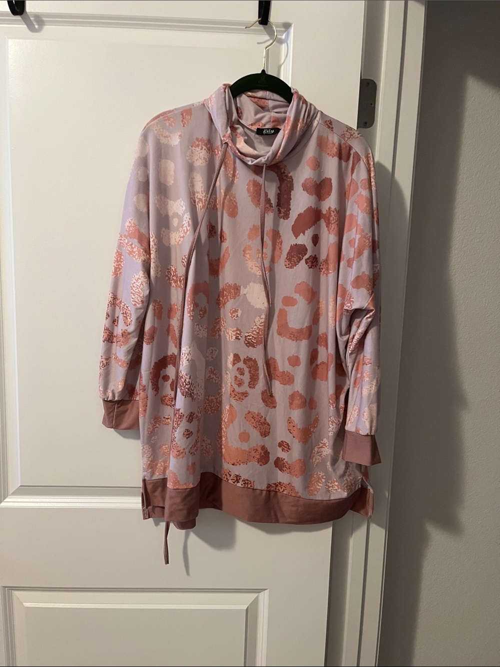 Lily Pink Metallic Leopard-Print Pullover Bomber